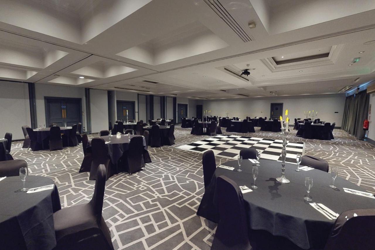 Village Hotel Nottingham 비스턴 외부 사진