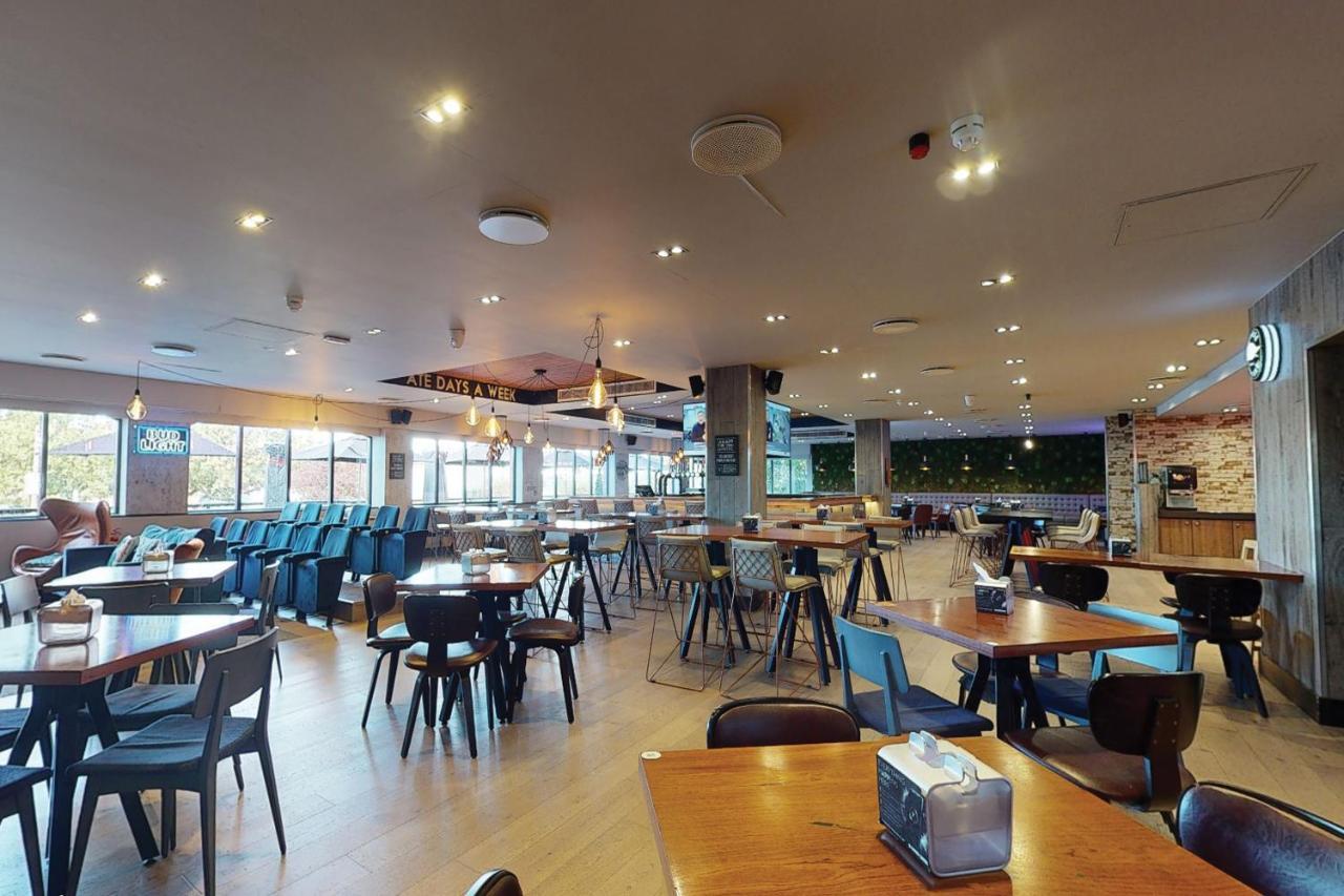 Village Hotel Nottingham 비스턴 외부 사진