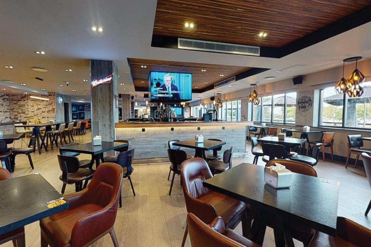 Village Hotel Nottingham 비스턴 외부 사진