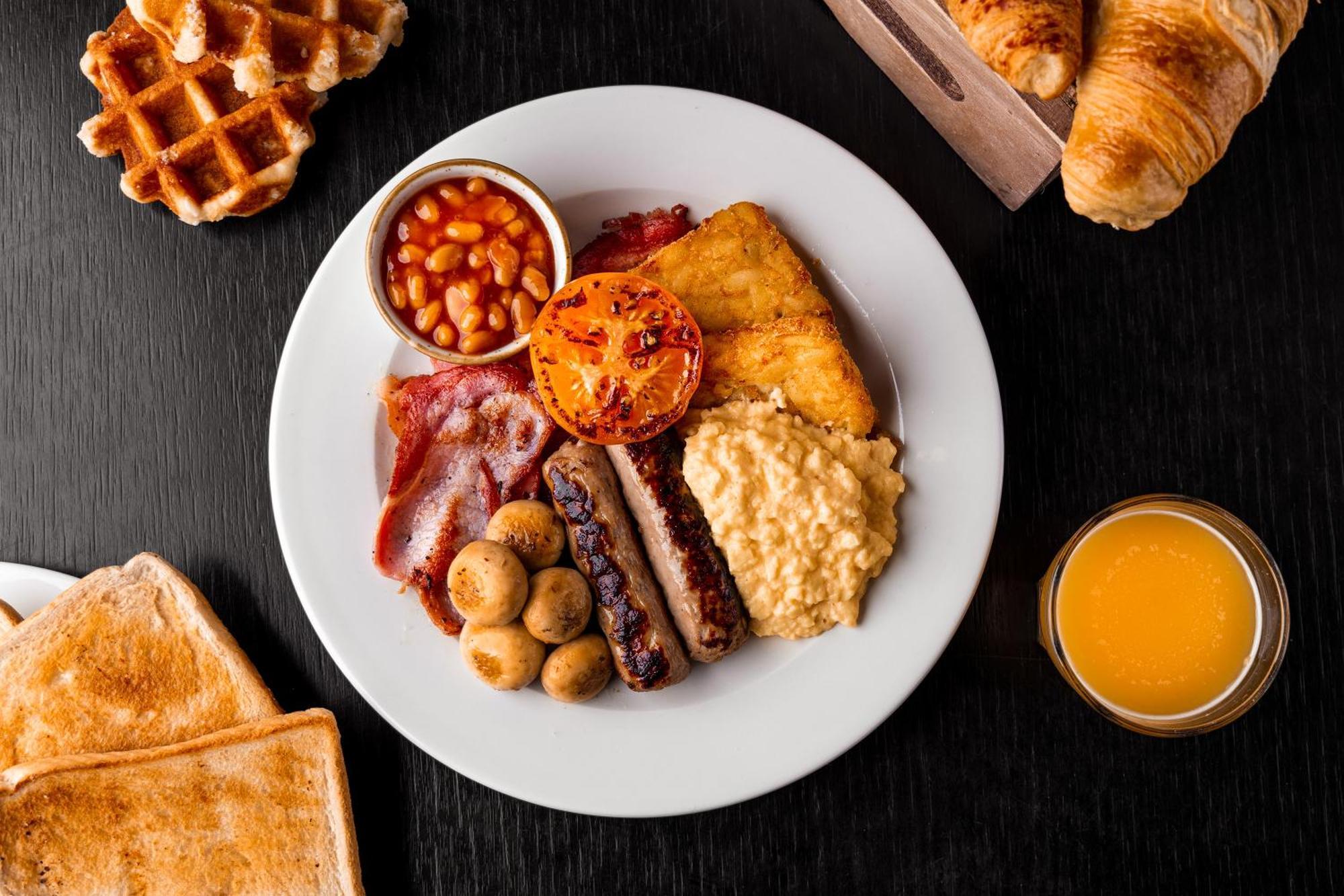 Village Hotel Nottingham 비스턴 외부 사진